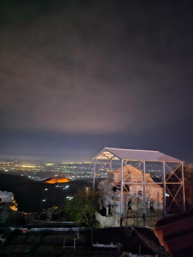 Castle - Inside,Voga Guesthause Ξενοδοχείο Κρούγια Εξωτερικό φωτογραφία
