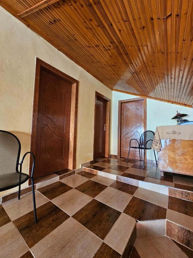 Castle - Inside,Voga Guesthause Ξενοδοχείο Κρούγια Εξωτερικό φωτογραφία